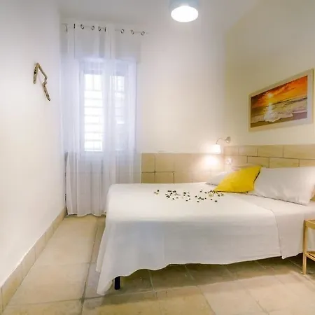 Dandrea Semesterbostad